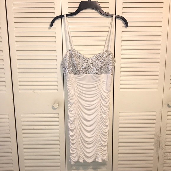 Pompous Girly White Sequin Dress - Picture 1 of 3